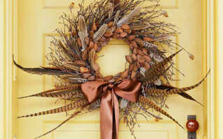 7 простых подсказок для создания красивого осеннего венка на двери
1. Используйте перо фазана
2. Добавьте в композицию осенние листья
3. Выберите самые красивые колоски
4. Примените фрукты
5. Используйте декоративные мини-тыквы
6. Сделайте венок «многослойным»
7. Украсьте венок большим бантом