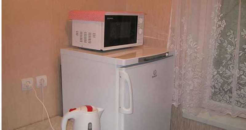 свч на холодильнике