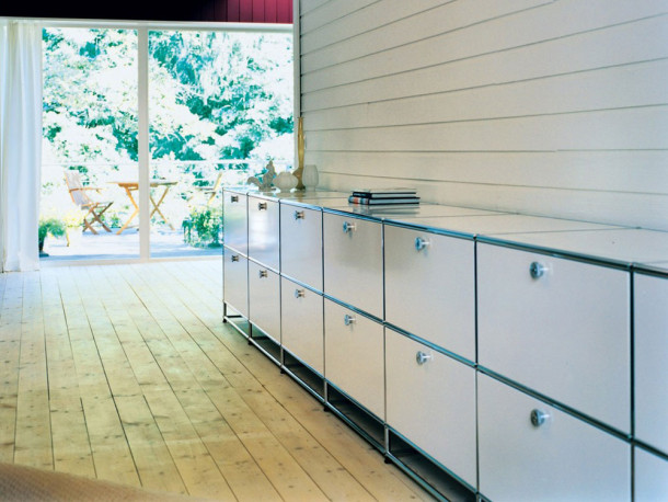 contemporary-hall