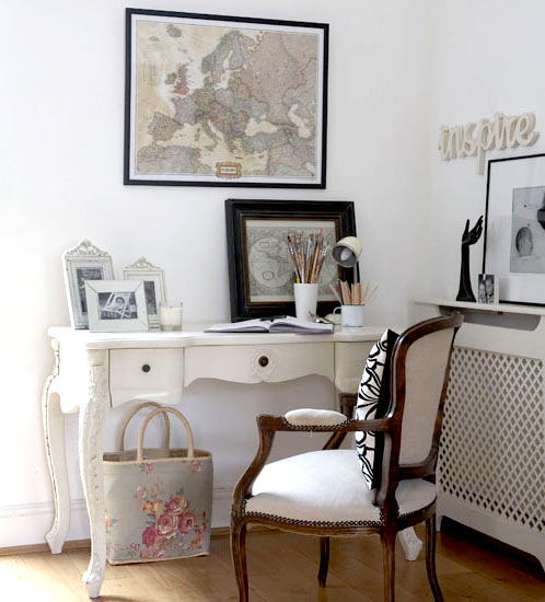 Уютное рабочее место дома