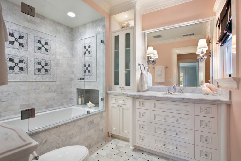 mediterranean-bathroom