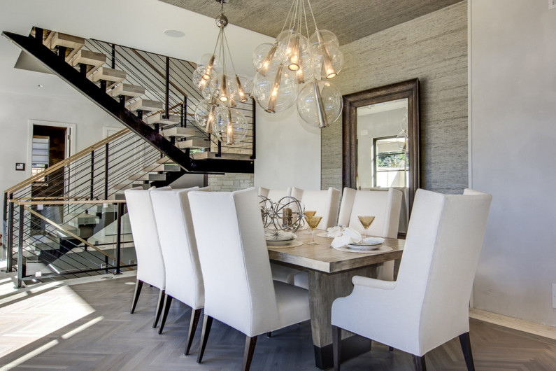 бежевые обои екатерина просяная дизайнер интерьера 1