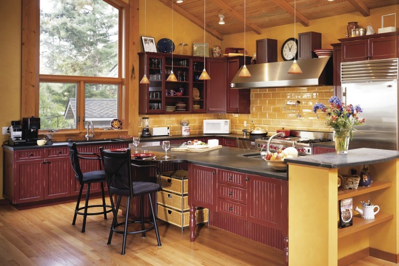 Желтый цвет в интерьере